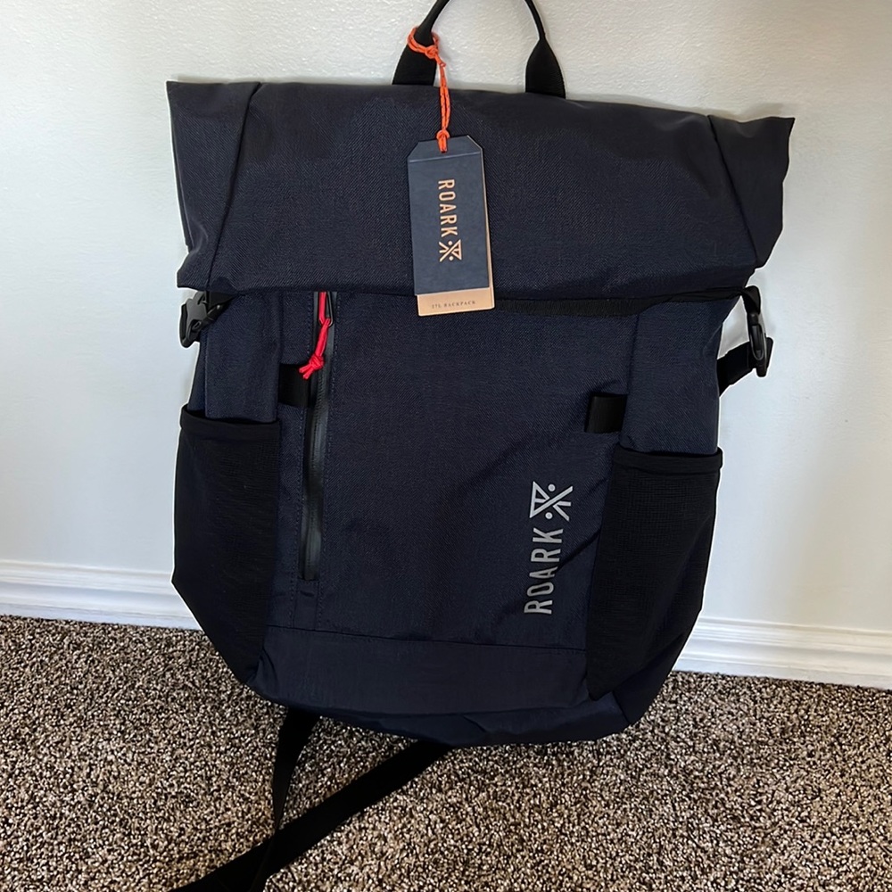 New Roark 27l Rolltop Daytrip Passenger Bag
